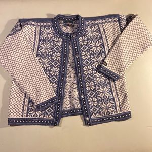 Skjaeveland, Norway Sweater, Wool, Hook Embellished closures NWOT